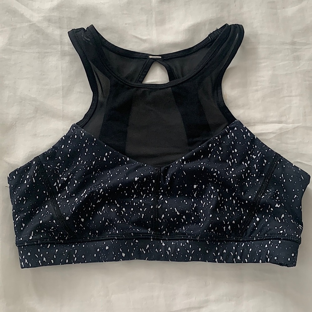 Lululemon high neck sports bra